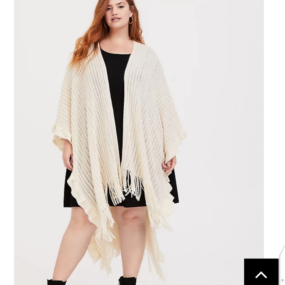 🆕IVORY SEQUIN COZY RUFFLE RUANA - PLUS SIZE - Picture 2 of 5